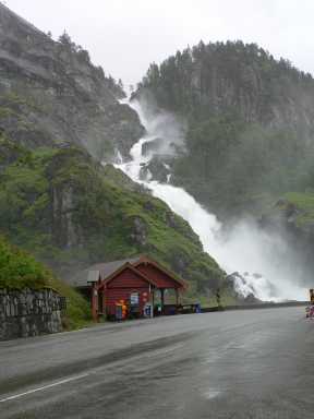 De Låtafossen